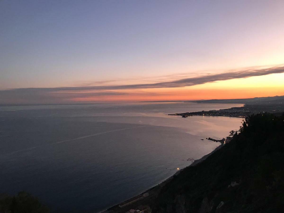 La Baia Dei Delfini Daire Taormina Dış mekan fotoğraf